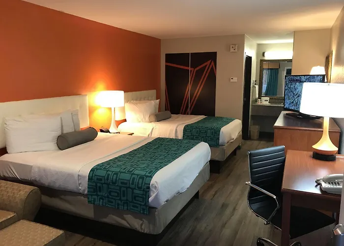 Howard Johnson By Wyndham 2*